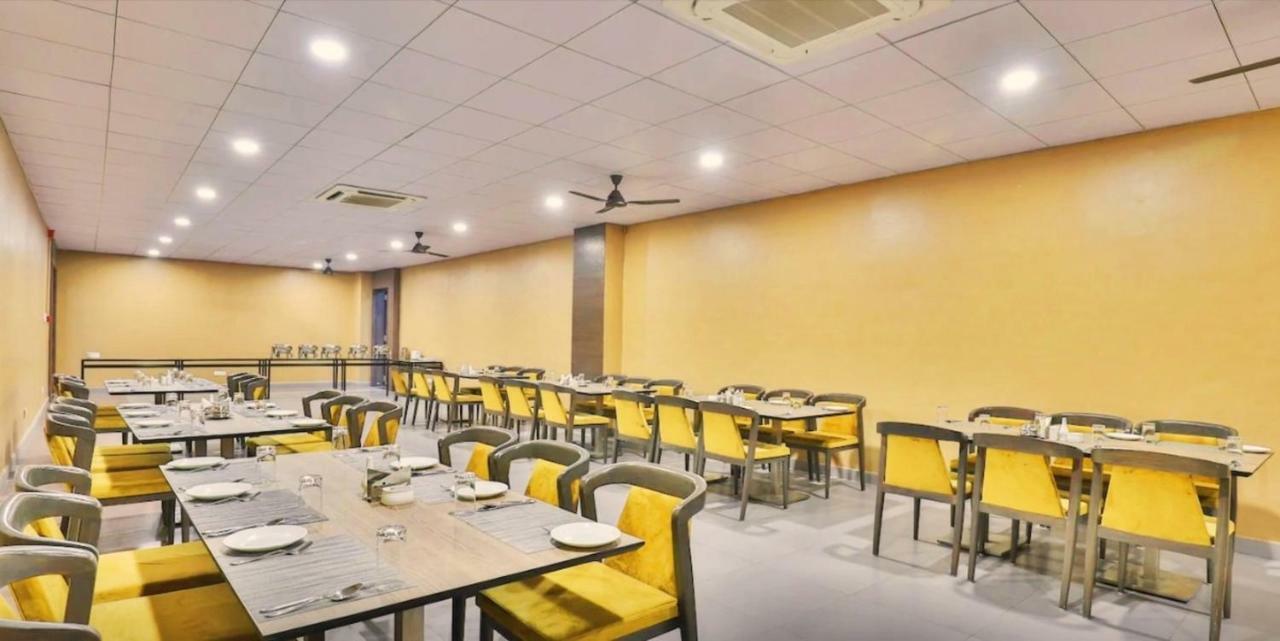 Genx Surat By 1589 Hotels Palsana  Экстерьер фото
